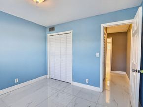 4770 NW 10th Court 104, Plantation FL 33313