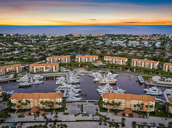 1601 Marina Isle Way 402, Jupiter FL 33477