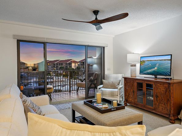 1601 Marina Isle Way 402, Jupiter FL 33477