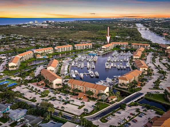 1601 Marina Isle Way 402, Jupiter FL 33477