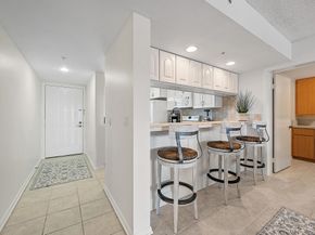 1601 Marina Isle Way 402, Jupiter FL 33477