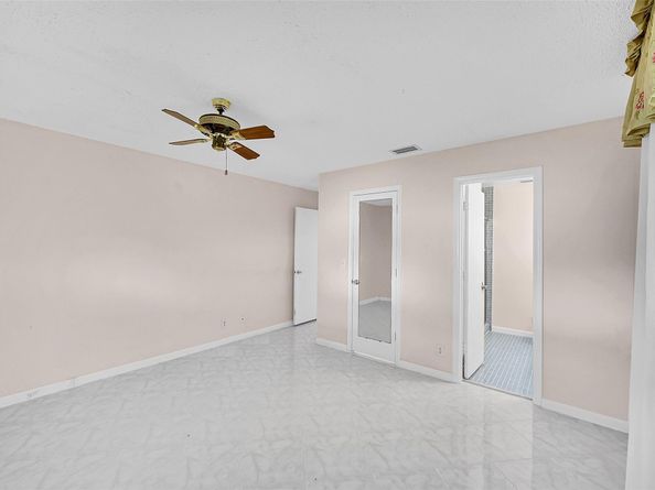 1515 SW 21st St, Boynton Beach FL 33426