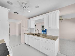 1515 SW 21st St, Boynton Beach FL 33426