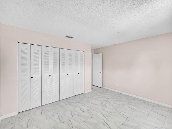 1515 SW 21st St, Boynton Beach FL 33426