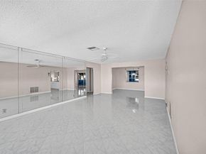 1515 SW 21st St, Boynton Beach FL 33426