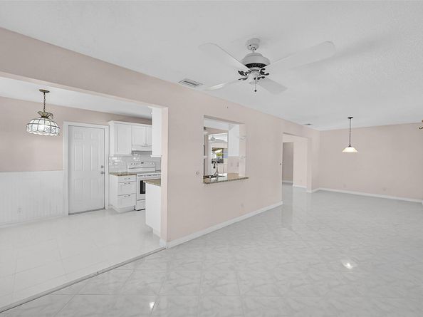 1515 SW 21st St, Boynton Beach FL 33426