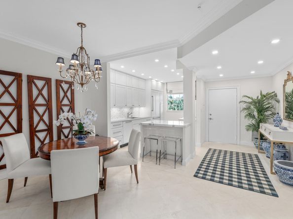 127 Peruvian Avenue 302, Palm Beach FL 33480