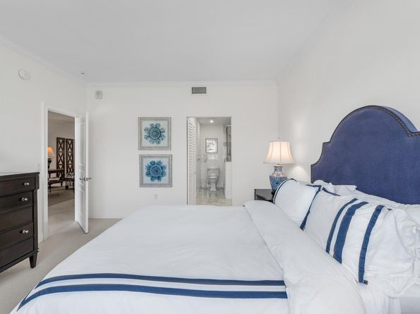 127 Peruvian Avenue 302, Palm Beach FL 33480