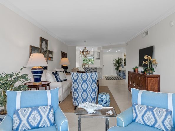 127 Peruvian Avenue 302, Palm Beach FL 33480