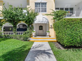 127 Peruvian Avenue