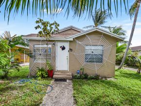 119 SW 13th Avenue, Delray Beach FL 33444