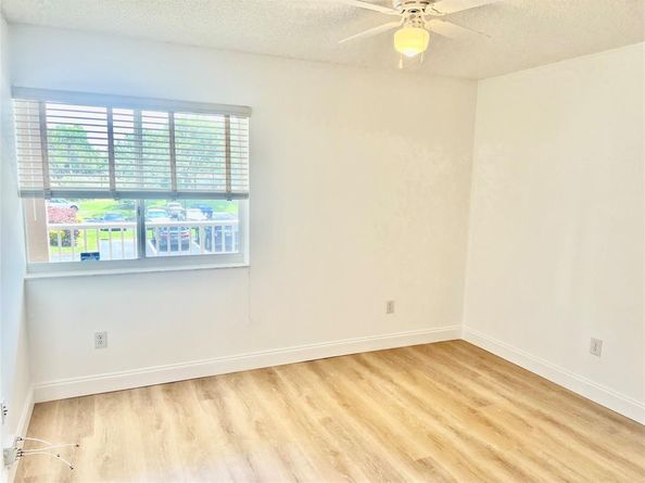 9587 Weldon Cir 204, Tamarac FL 33321