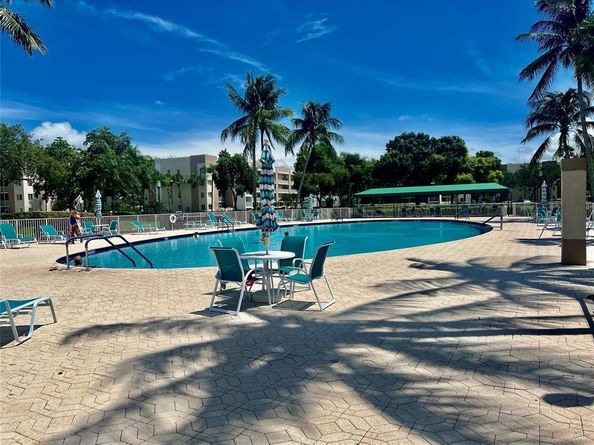 9587 Weldon Cir 204, Tamarac FL 33321