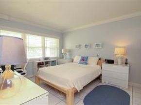 298 SE 6th Ave 9, Pompano Beach FL 33060