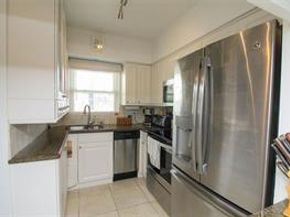 298 SE 6th Ave 9, Pompano Beach FL 33060