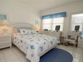 298 SE 6th Ave 9, Pompano Beach FL 33060