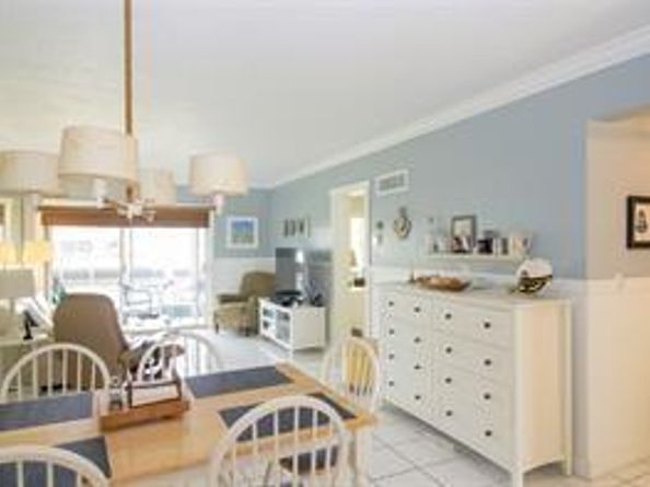 298 SE 6th Ave 9, Pompano Beach FL 33060