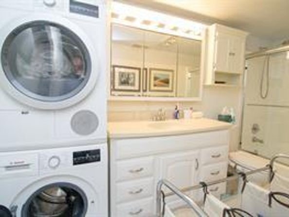 298 SE 6th Ave 9, Pompano Beach FL 33060