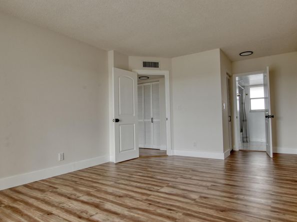 3590 Via Poinciana 614, Lake Worth FL 33467