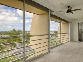 3590 Via Poinciana 614, Lake Worth FL 33467