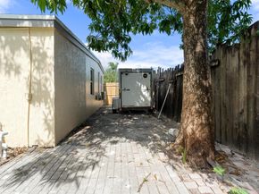 200 Plum Tree Drive, Lake Worth FL 33462