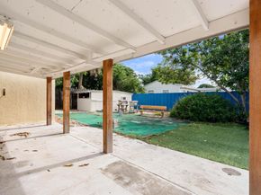 200 Plum Tree Drive, Lake Worth FL 33462