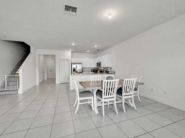 6933 Harbours Edge Avenue, Lake Worth FL 33467