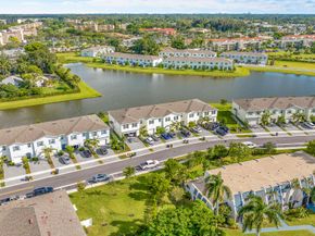 6933 Harbours Edge Avenue, Lake Worth FL 33467