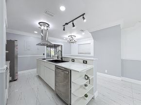 613 NW 47th St, Deerfield Beach FL 33064