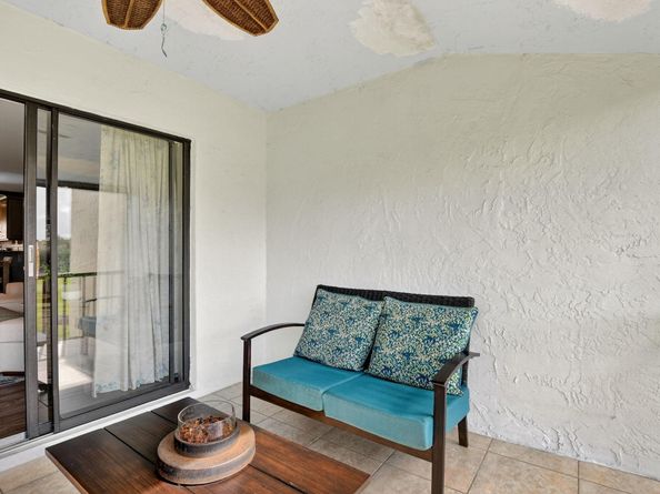 21219 Lago Cir J5, Boca Raton FL 33433