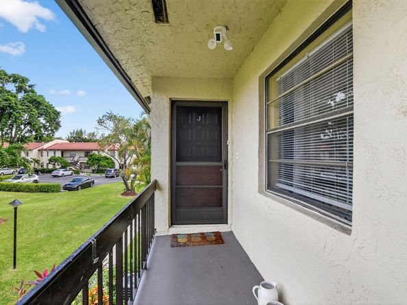 21219 Lago Cir J5, Boca Raton FL 33433