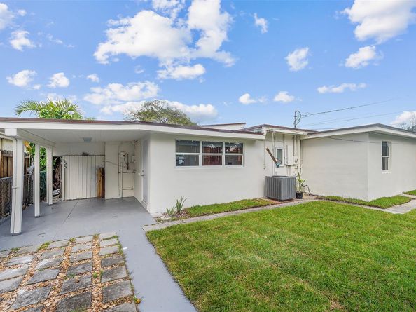 6840 SW 3rd St, Miami FL 33144