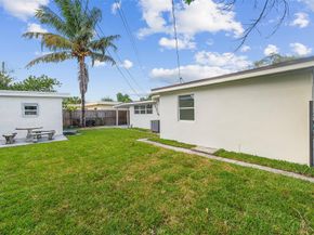 6840 SW 3rd St, Miami FL 33144