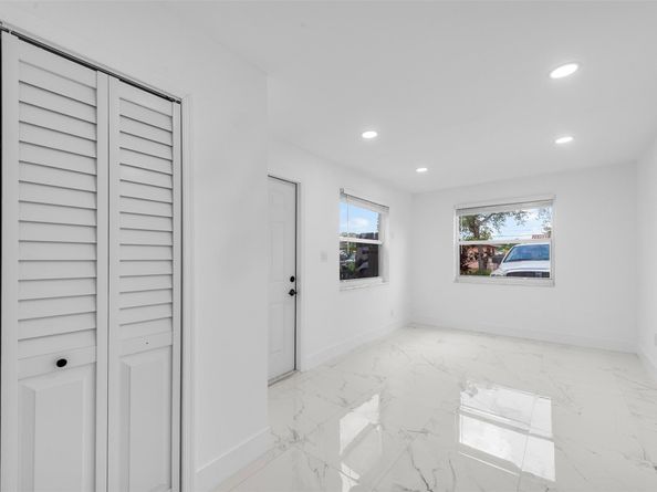 6840 SW 3rd St, Miami FL 33144