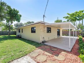 617 NE 38th St, Oakland Park FL 33334