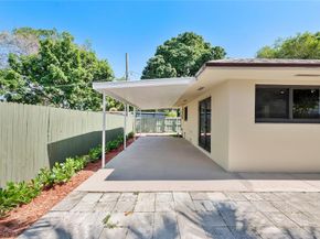 617 NE 38th St, Oakland Park FL 33334