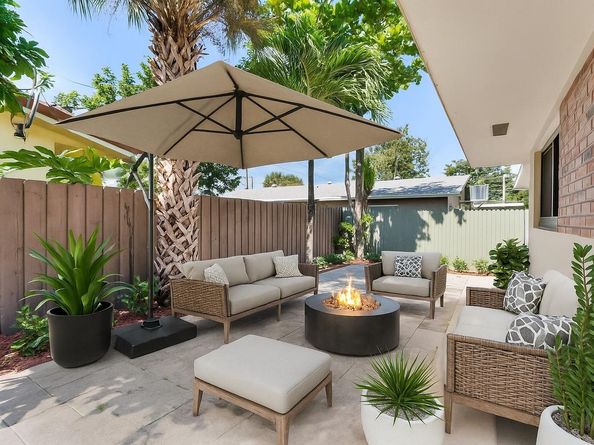 617 NE 38th St, Oakland Park FL 33334