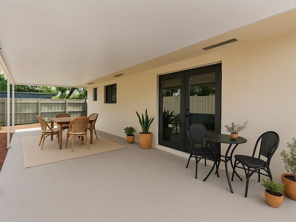 617 NE 38th St, Oakland Park FL 33334