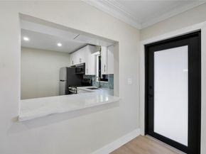 617 NE 38th St, Oakland Park FL 33334