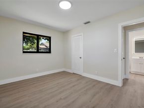 617 NE 38th St, Oakland Park FL 33334