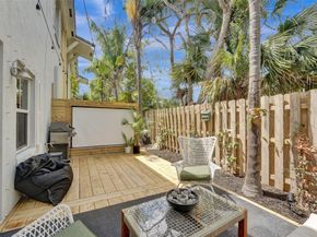 424 NE 1st Avenue, Pompano Beach FL 33060