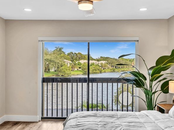 1381 NW 99th Ave 172, Pembroke Pines FL 33024