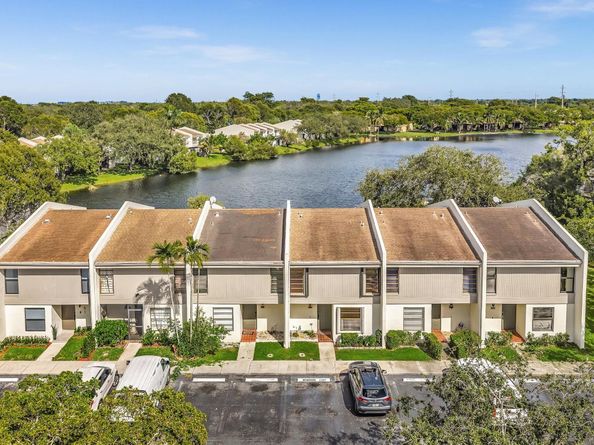 1381 NW 99th Ave 172, Pembroke Pines FL 33024