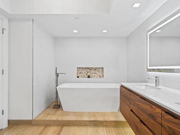 411 N New River Dr 2805, Fort Lauderdale FL 33301