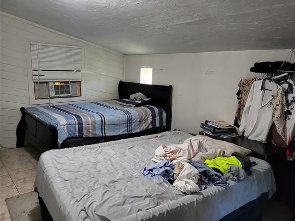 2330 NE 1st Ave, Pompano Beach FL 33060