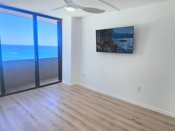 4200 N Ocean Drive 11106, Riviera Beach FL 33404