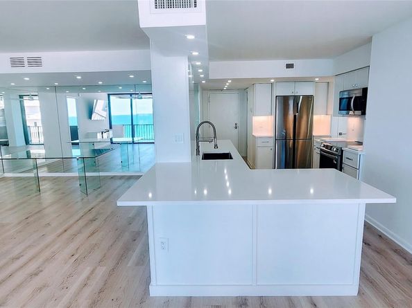 4200 N Ocean Drive 11106, Riviera Beach FL 33404