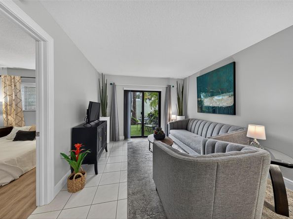 2920 NE 8th Ter 103, Oakland Park FL 33334