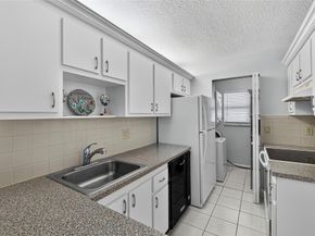 2920 NE 8th Ter 103, Oakland Park FL 33334