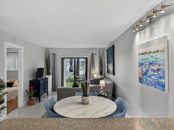 2920 NE 8th Ter 103, Oakland Park FL 33334